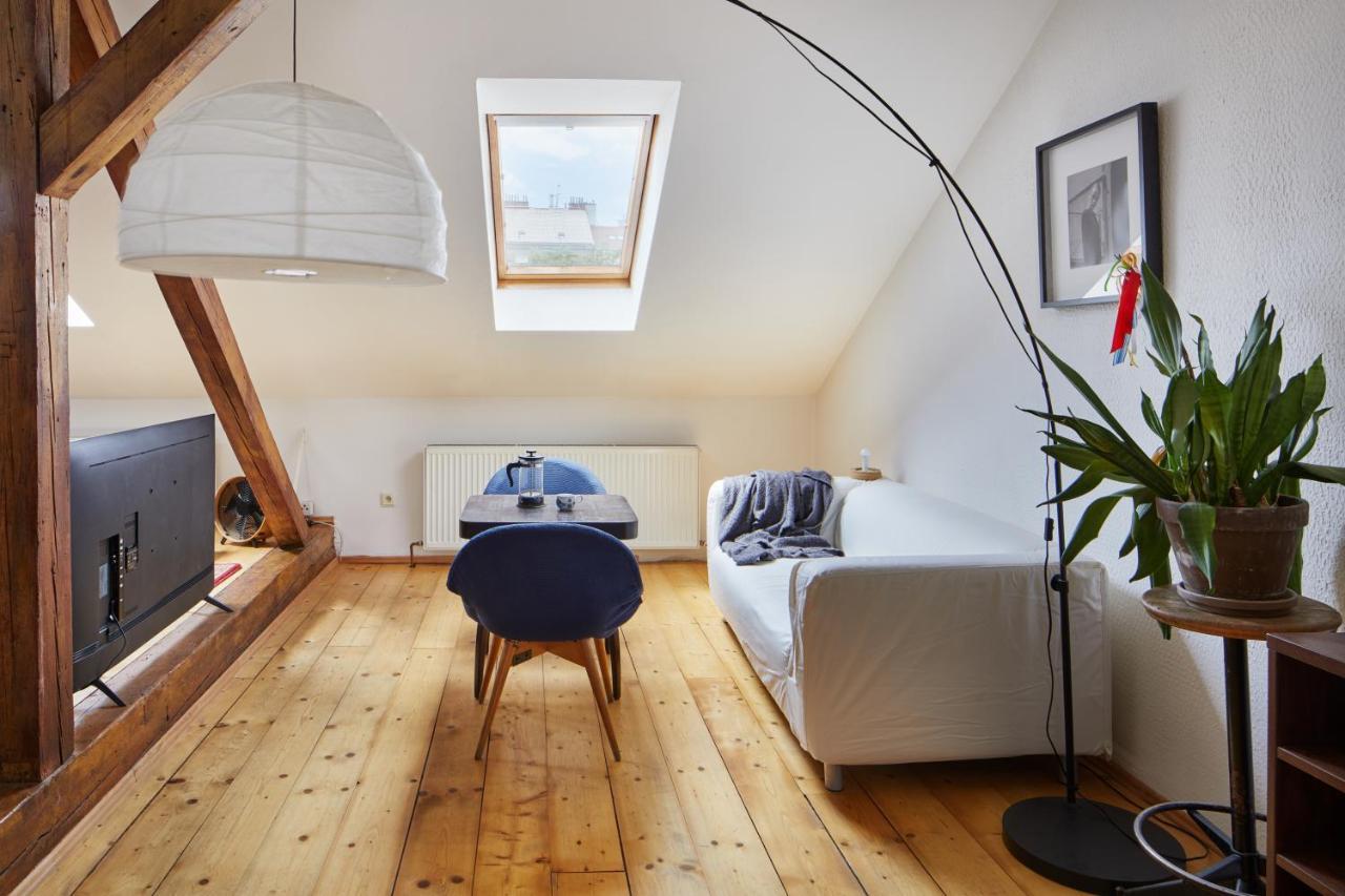 Prague Days - Sunlit Attic Loft In Vinohrady Lägenhet Exteriör bild